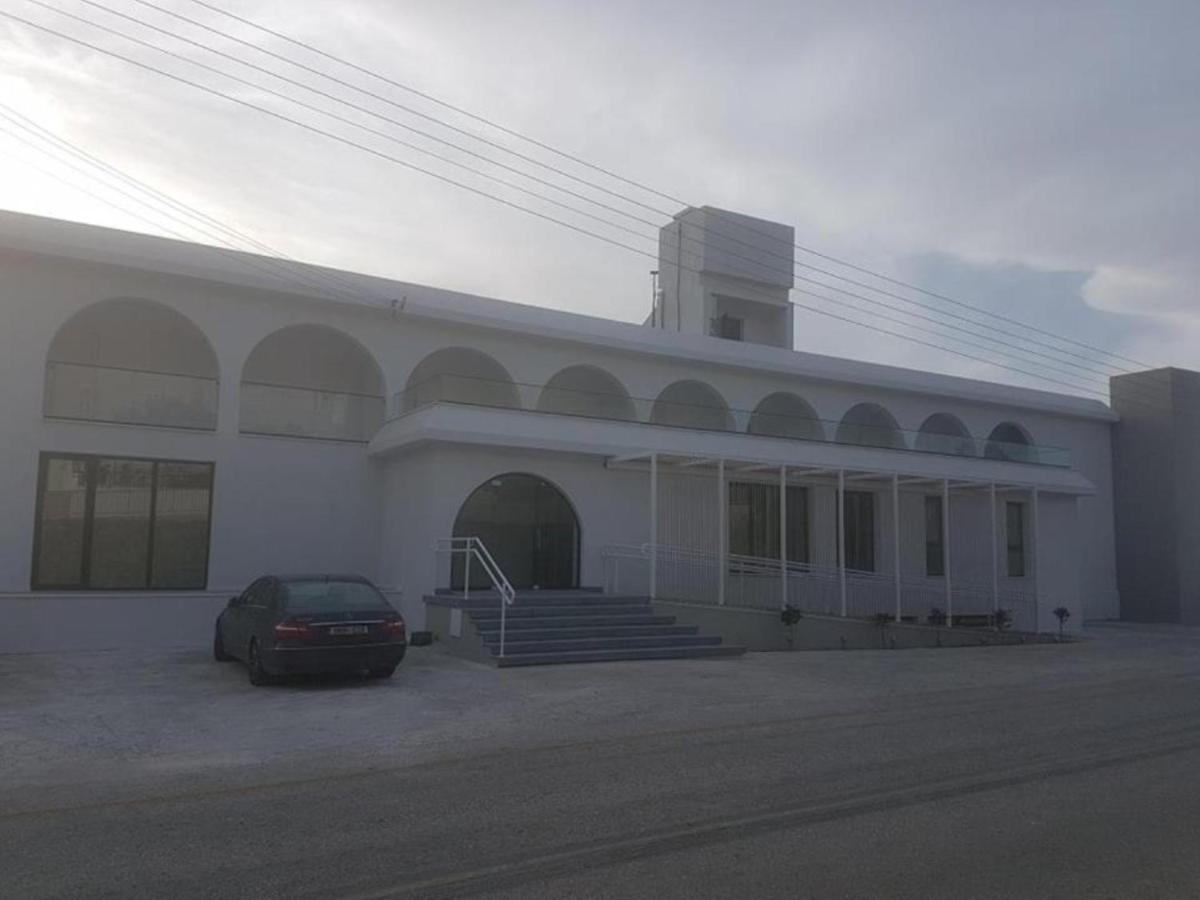 E.J. Pyrgos Bay Hotel Exterior foto